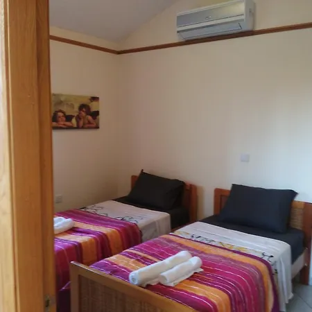 Villa Harbourbiew Pomos