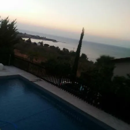 Villa Harbourbiew Pomos